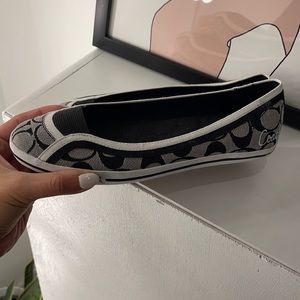 Coach flats